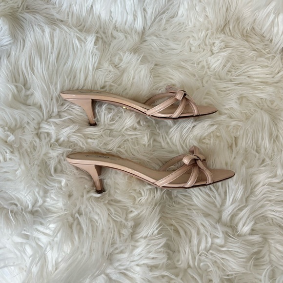 Prada Bow Kitten Heels Patent Leather Nude - Picture 2 of 4